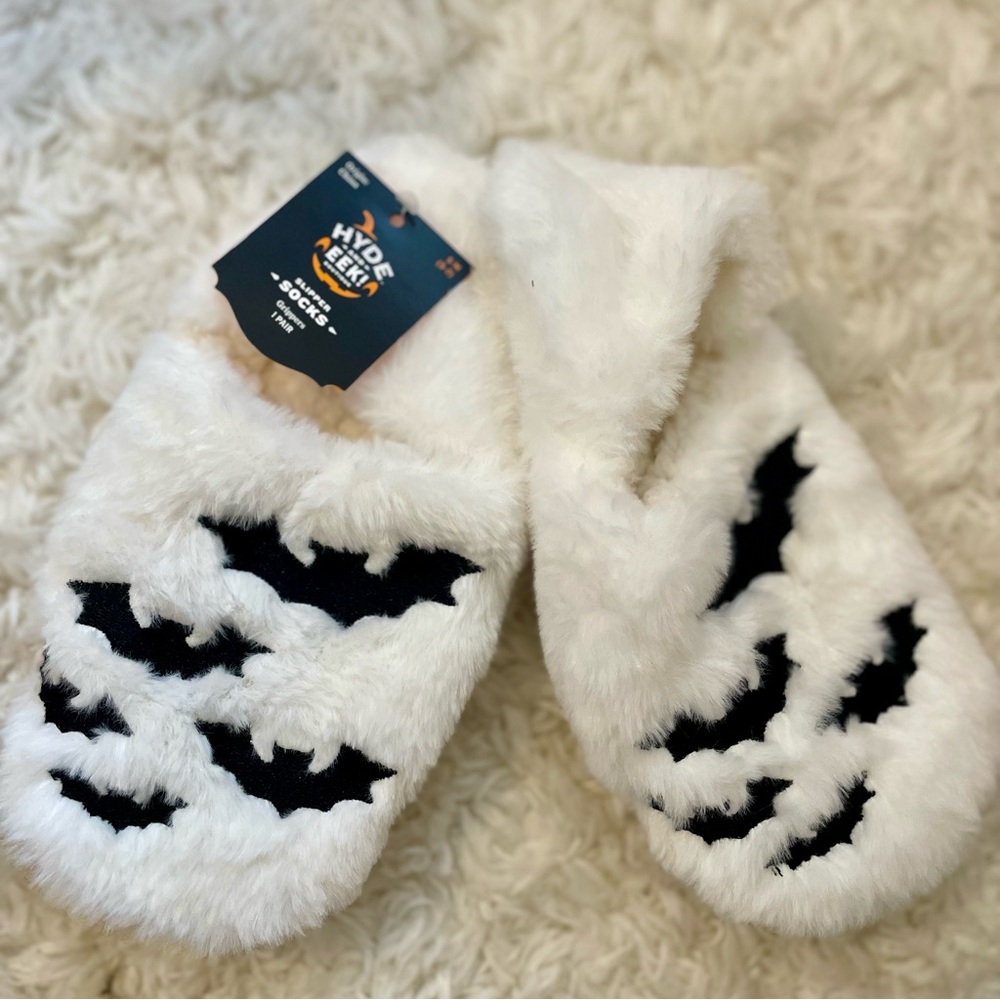 Hyde and‎ EEK Women's Bats Embroidered Faux Fur Slipper Socks